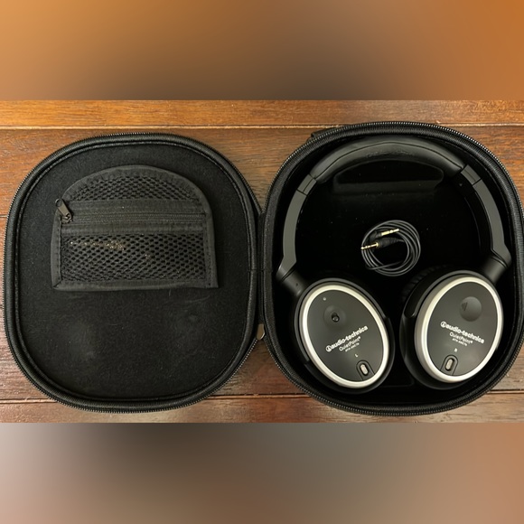 Audio-Technica QuietPoint Active Noise-Cancelling Headphones